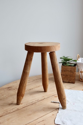 Tabouret tripode vintage - , en