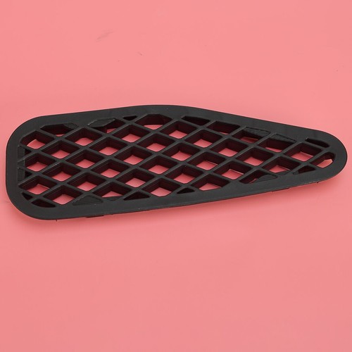Front left heater duct - front,