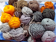 Lot de pelotes de laines