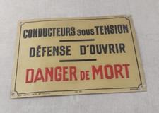 Ancienne plaque en tôle /