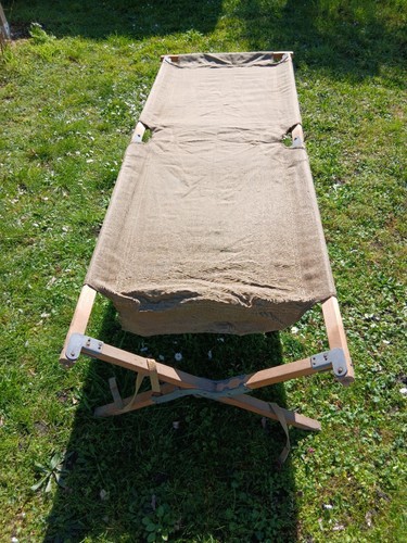 Ancien lit camp militaire - lit,