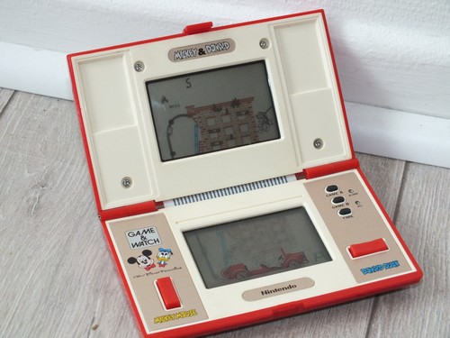 Nintendo game watch - game, &