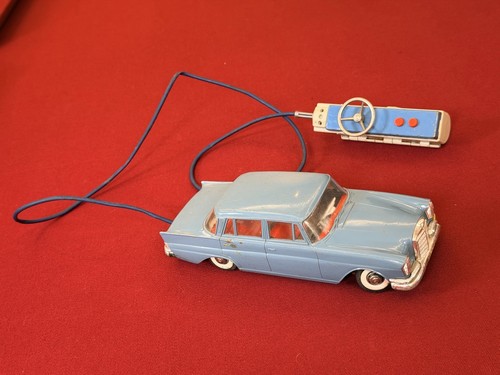 Jouet ancien gama - gama, voiture