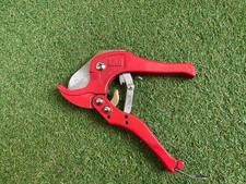 pince coupe tube PVC