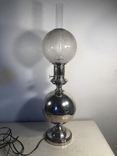 Lampe pétrole ancienne - lampe,