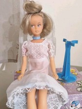 Poupée vintage  Tressy Belly AC Jambes Pliantes Avec Clé Socle