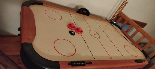 Air hockey - air,