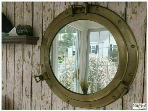 Ancien miroir mural - , fenêtre