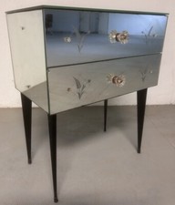 Commode en Verre de Venise