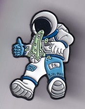 RARE PINS PIN'S .. ART UNIVERSITE FALUCHE FACULTE MEDECINE PHARMA PARIS OUEST~GB