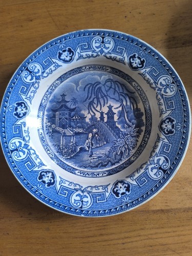 Assiette ancienne