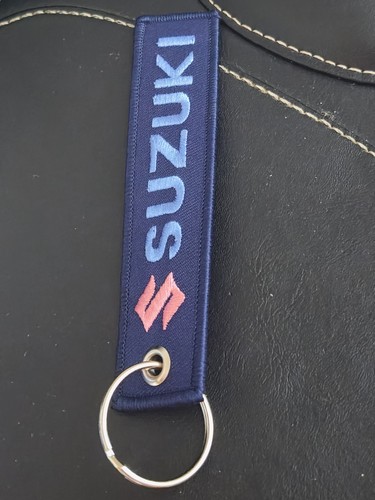 Porte clé susuky - porte,
