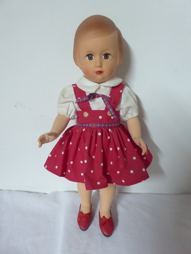Poupée françoise tenue - et,