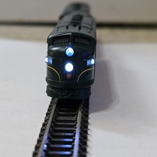 Marklin Z F7 Pennsylvania Diesel Loco Set W/ 3-Pole Motor