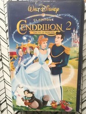 cassette vidéo vhs K7 walt disney - cendrillon 2 une vie de princesse