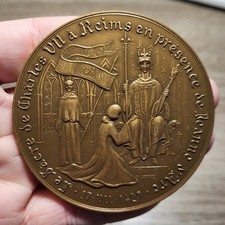 #130 ~ Médaille - Sacre de