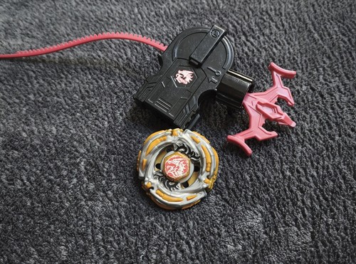 Toupie beyblade métal - toupie,