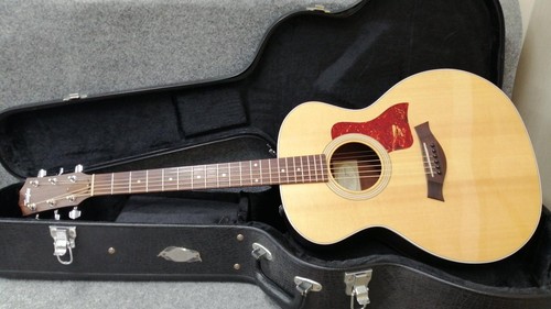 Guitare acoustique électrique