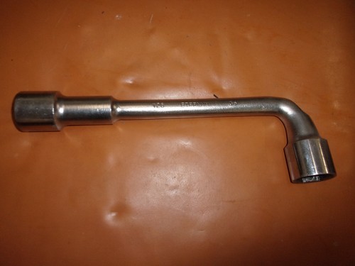 Cle pipe debouchee 36 - a,