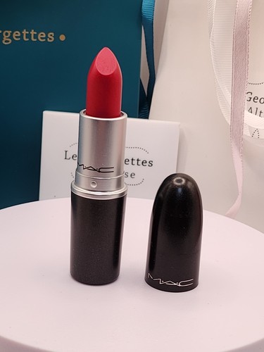 Mac rouge lèvres ruby woo - À,