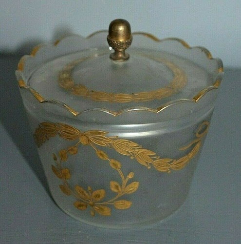 Sugar bowl candy - , white