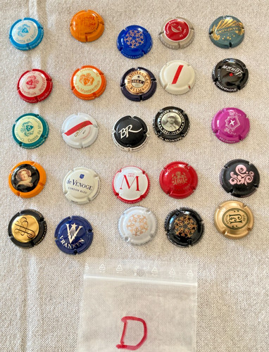 Lot 25 muselets de - d,