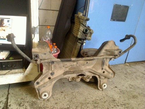 Berceau moteur volkswagen golf - berceau,