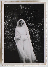 Communiant Flying Dress Girl Religion - Old Photo Snapshot 1940