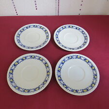 4 grandes sous  tasses en