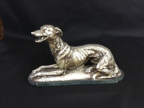 Chien plâtre lévrier - chien, en