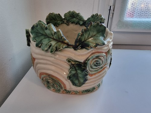 Grand pot signé milou - signé,