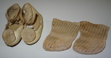 Nice pair of shoes with rosettes, socks size 3 C.M for BB late 19th century