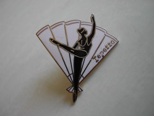 Pin émaillé repetto - pin's,
