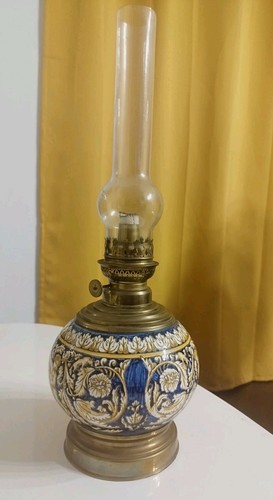 Lampe pétrole ancienne en - à,