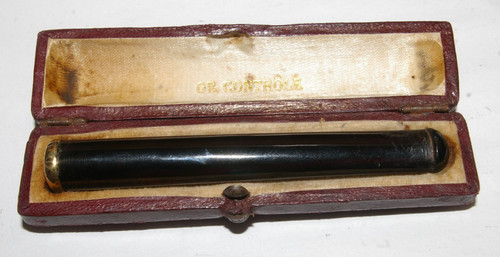Ancien fume cigarette ambre - fume,