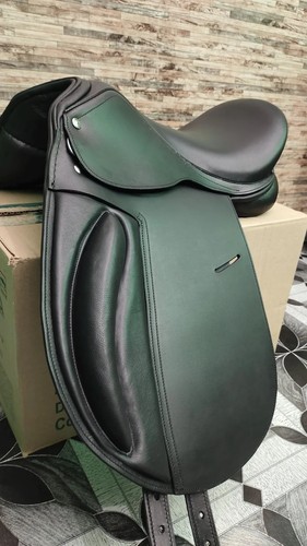 Selle dressage cuir noir - de, en