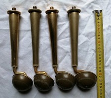 E6- Lot de 4 pieds à roulette