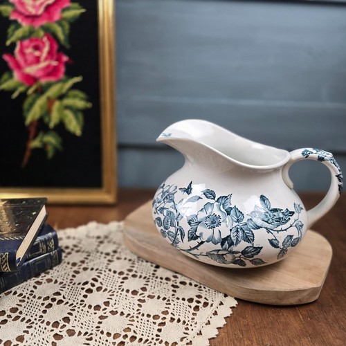 Broc joufflu décor fleurs - , et