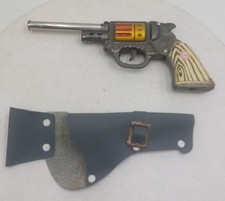 Vintage jouet ancien Pistolet a bouchon en tole made in Japan 