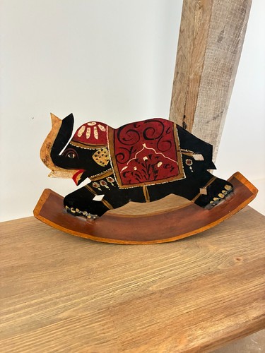 éléphant bascule en - Éléphant,
