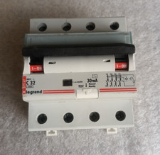 LEGRAND 079 67-Disjoncteur