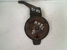 Pivot de moyeu avant droit