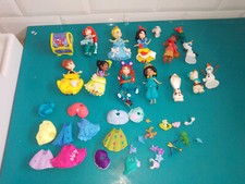23020 Lot figurines Poupées little kingdom princess disney hasbro ariel jasmine