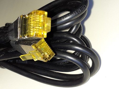 Câble réseau ethernet - ethernet, rj45