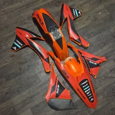 KIT PLASTIQUE CARENAGE - KTM