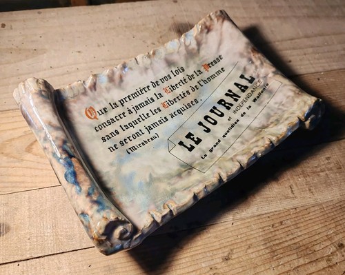 Vide poche journal et - vide,