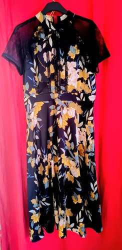 Robe fond noir imprimé fleurs - imprimé,
