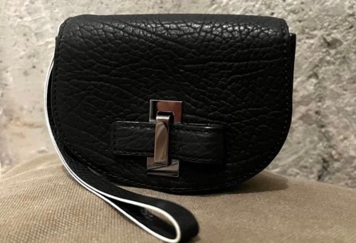 Good condition delvaux coin - [good,