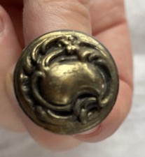 4 boutons Anciens Pour tiroir