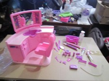 Vintage 1983 Mattel Barbie Beauty Salon Playset #4839